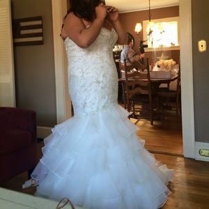 Wedding gown